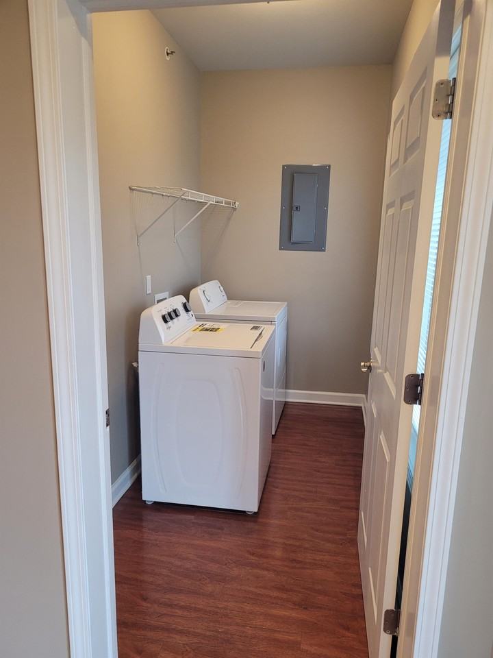 7430 Lions Gate Pkwy #7430 - Photo 2 of 8