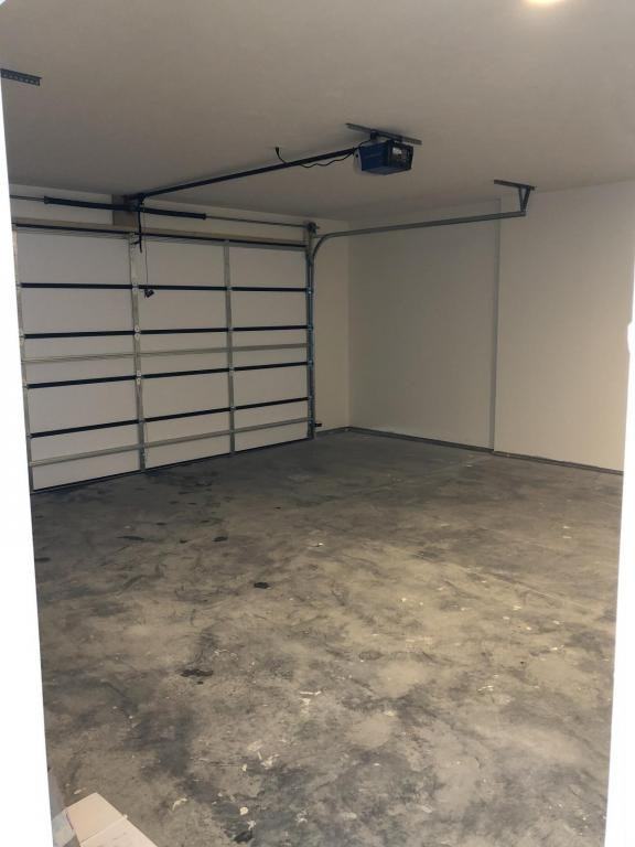 2795 S Market St - Photo 3 of 13