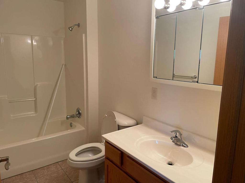 800 Angel Ct - Photo 3 of 10