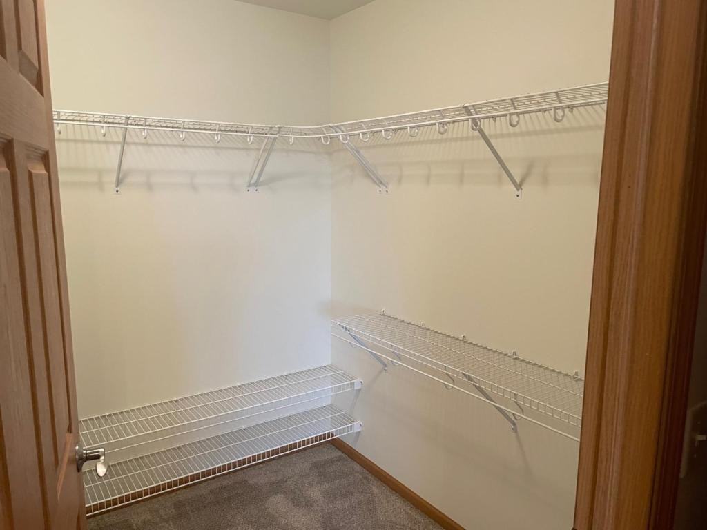 800 Angel Ct - Photo 5 of 10