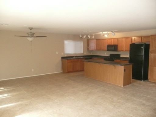 21427 N 87th Dr - Photo 2 of 10