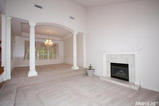 109 Feather Falls Cir - Photo 3 of 24