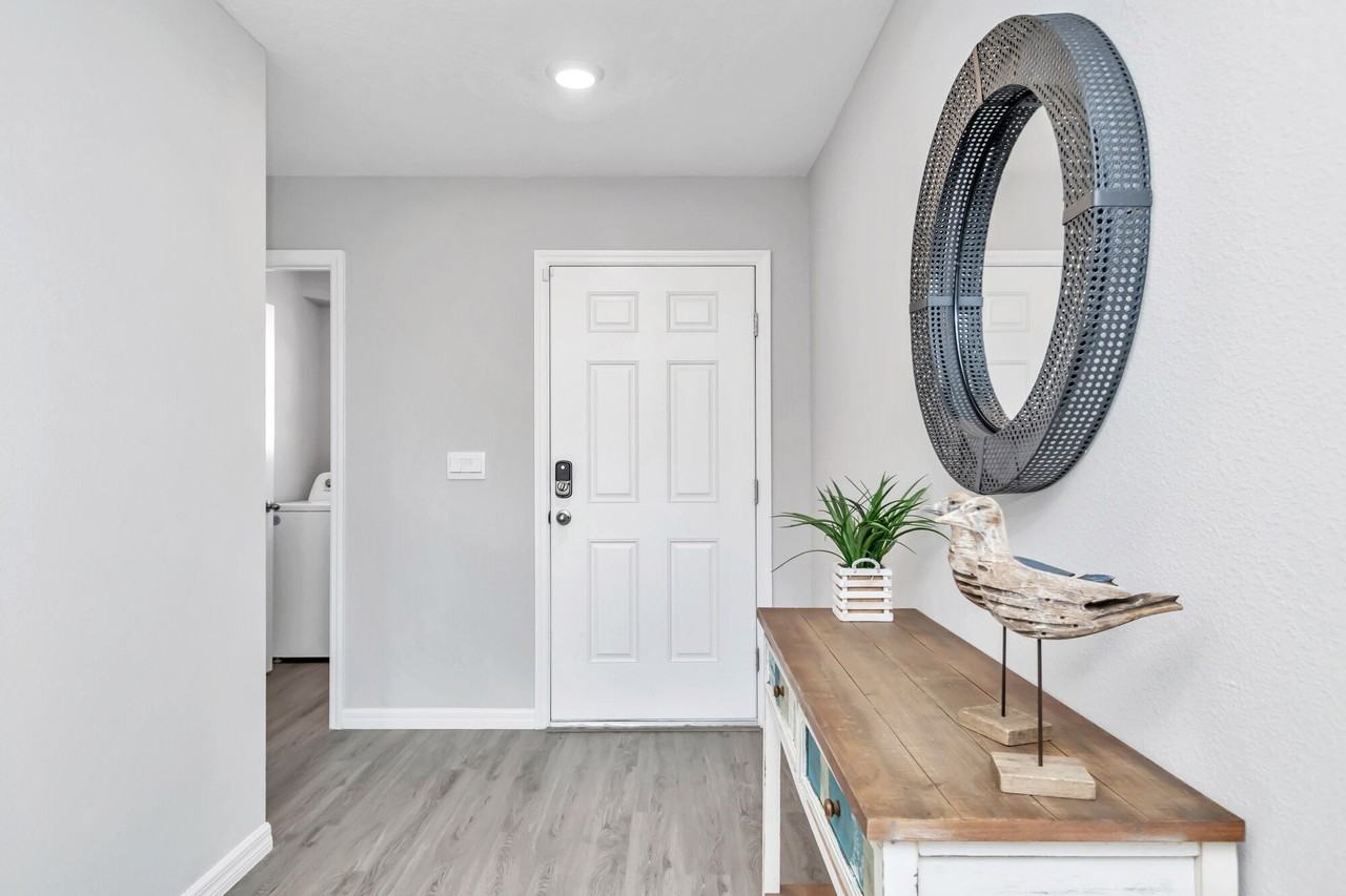 8590 Sw 44th Ct - Photo 3 of 37