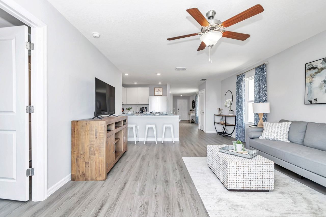 8656 Sw 44th Ct - Photo 3 of 37