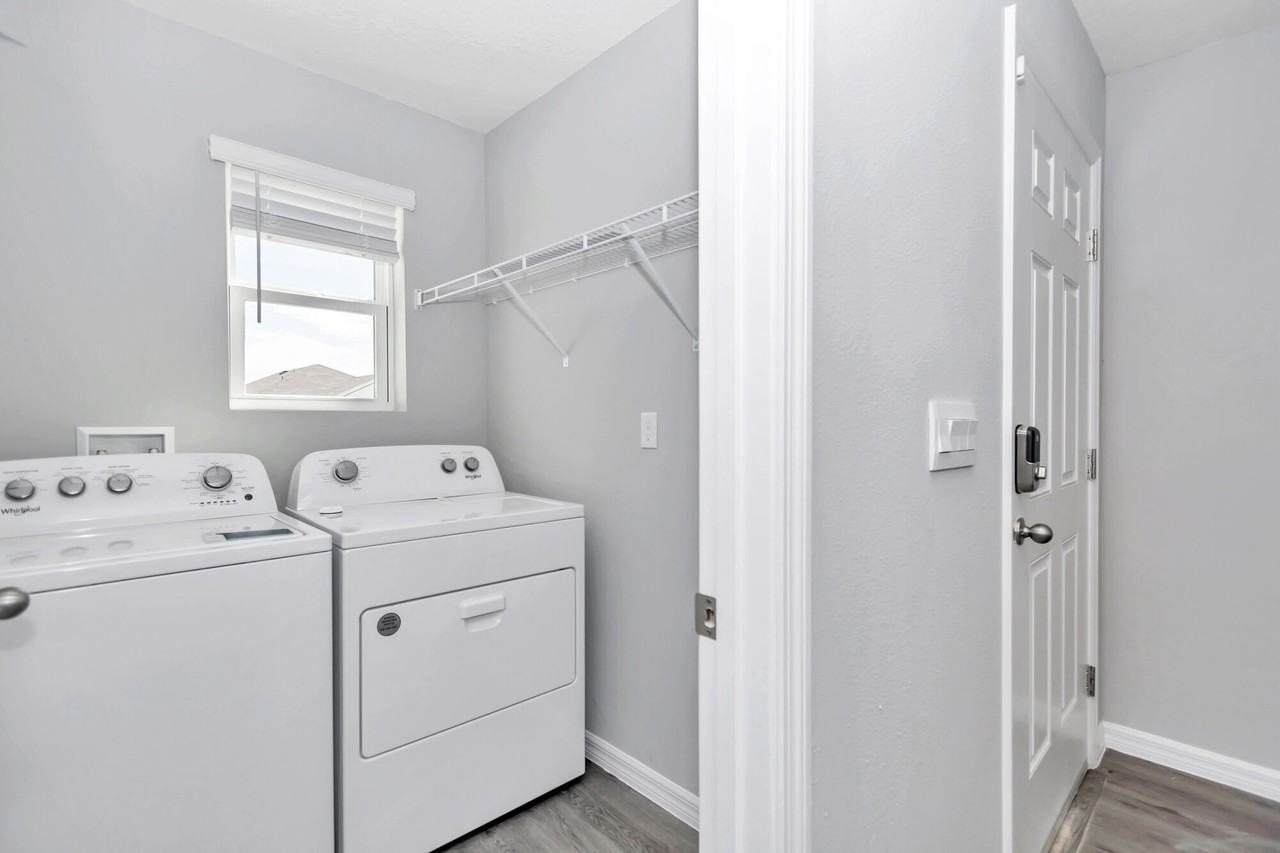 8705 Sw 44th Ct - Photo 3 of 37