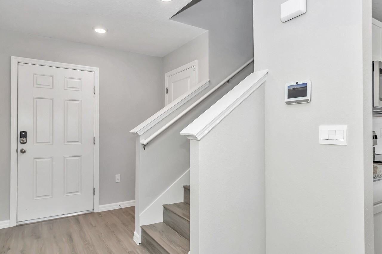 8696 Sw 44th Ct - Photo 2 of 36