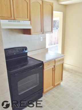 43 S 400 E - Photo 2 of 20