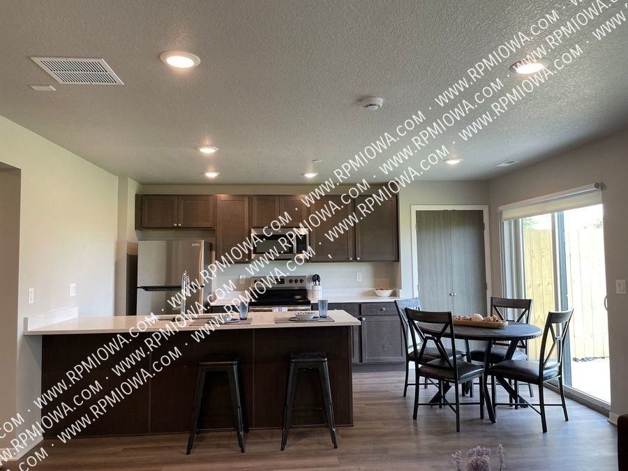 125 Buffalo Ave Sw - Photo 3 of 15