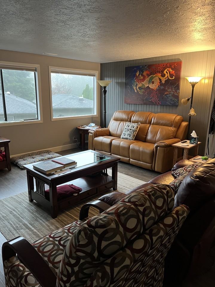 715 Ne Jeffries Pl #NA - Photo 3 of 12