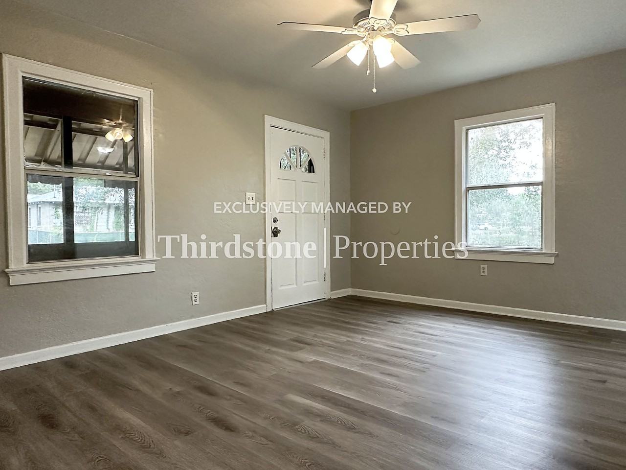 1979 Brackland St - Photo 4 of 18