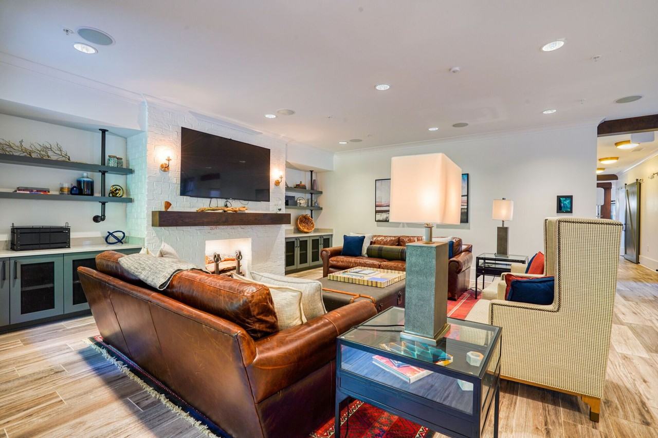 Parker Point - Photo 3 of 32