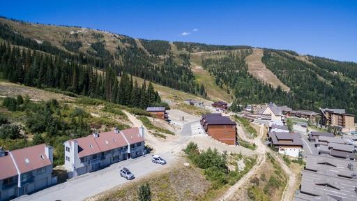 118 Crystal Run Rd #1 - Photo 3 of 19