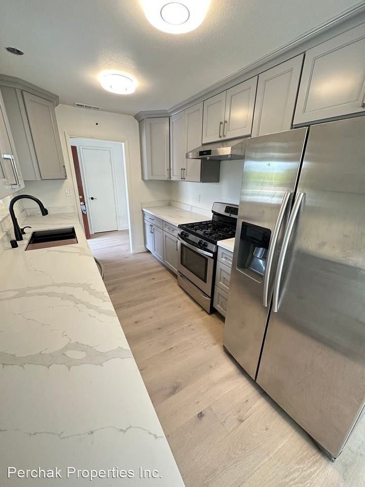 49 San Carlos Ct - Photo 3 of 19