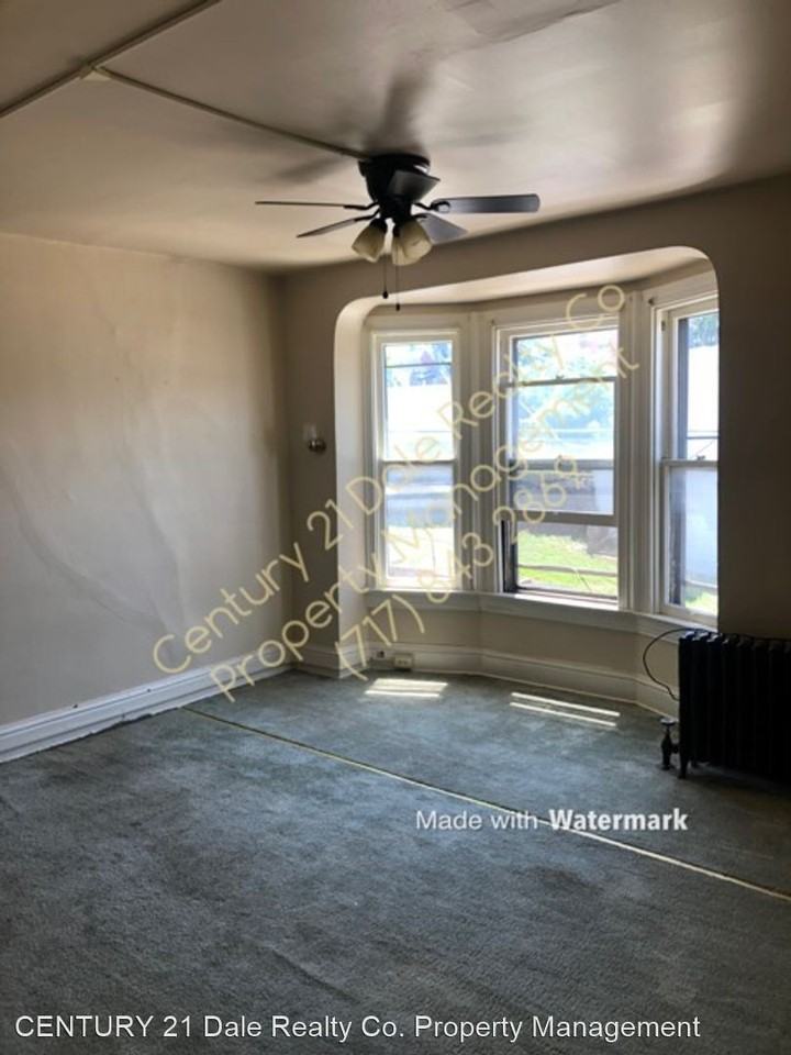 1134 W. Poplar - Photo 2 of 13