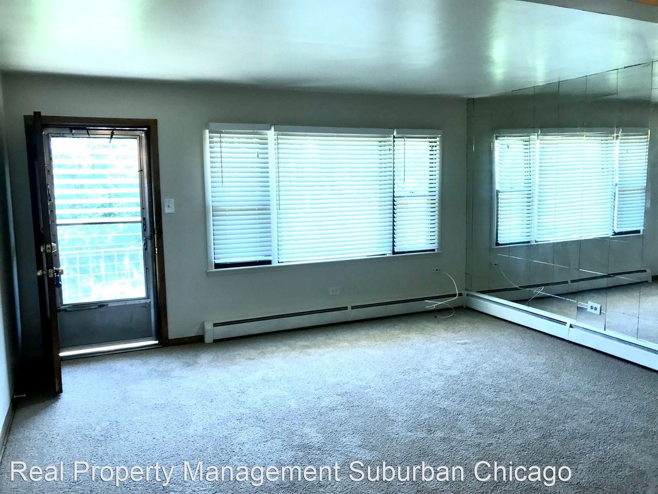 40 King Arthur Ct #16 - Photo 2 of 10