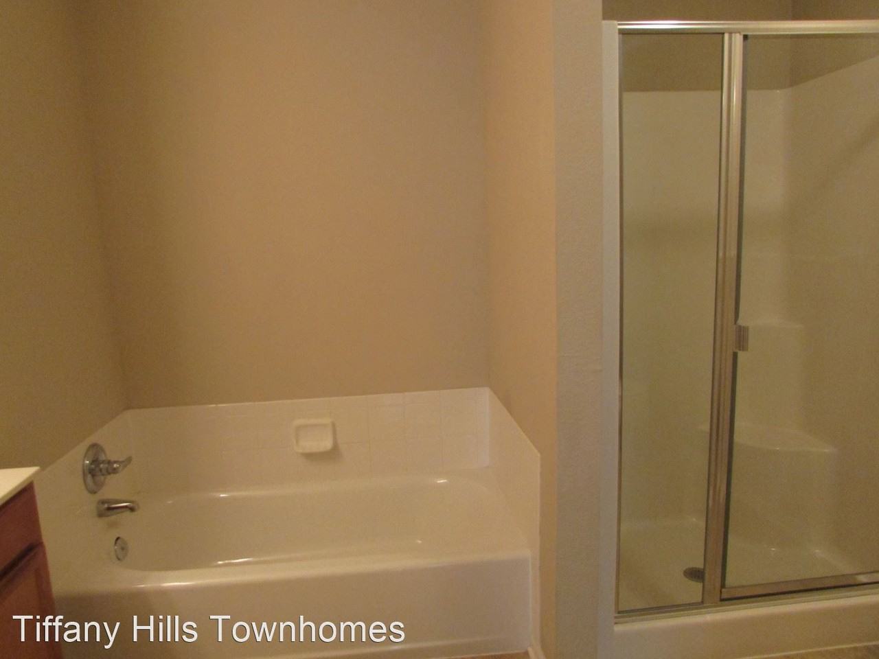 5901 NW 91st Street - Photo 3 of 8