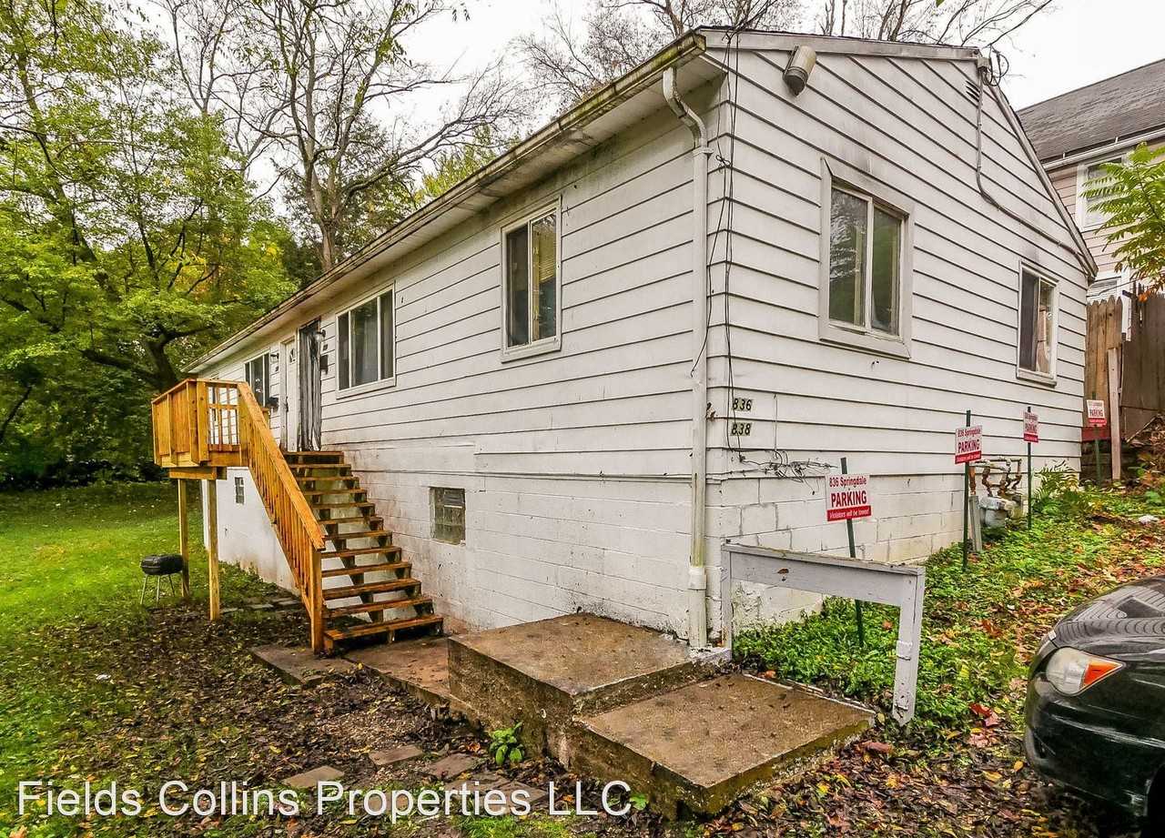 836 / 838 Springdale Apartments in Chapel Hill, Akron, OH 44310 Zumper