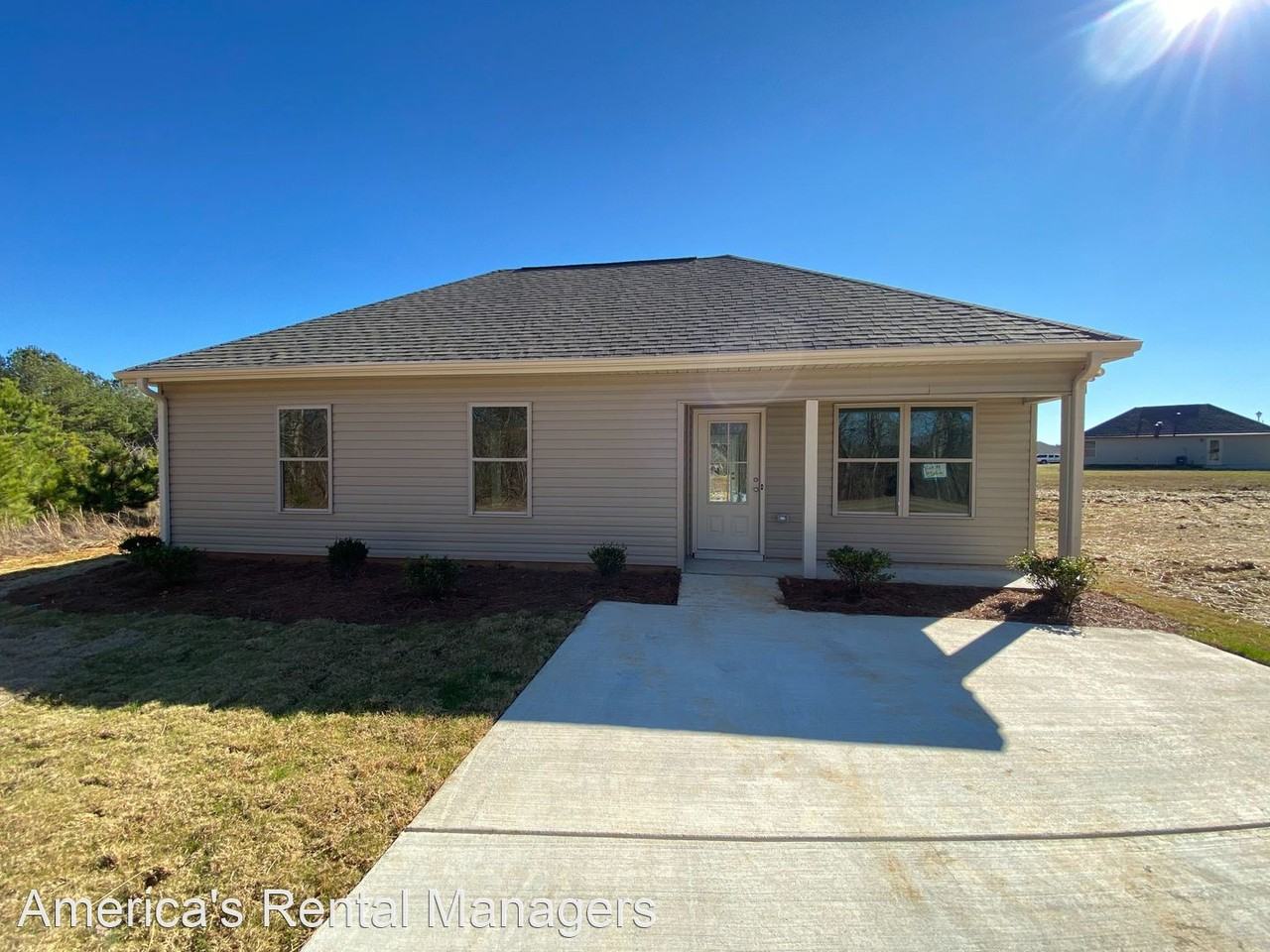 2695 Allison Mill Rd - Photo 2 of 39