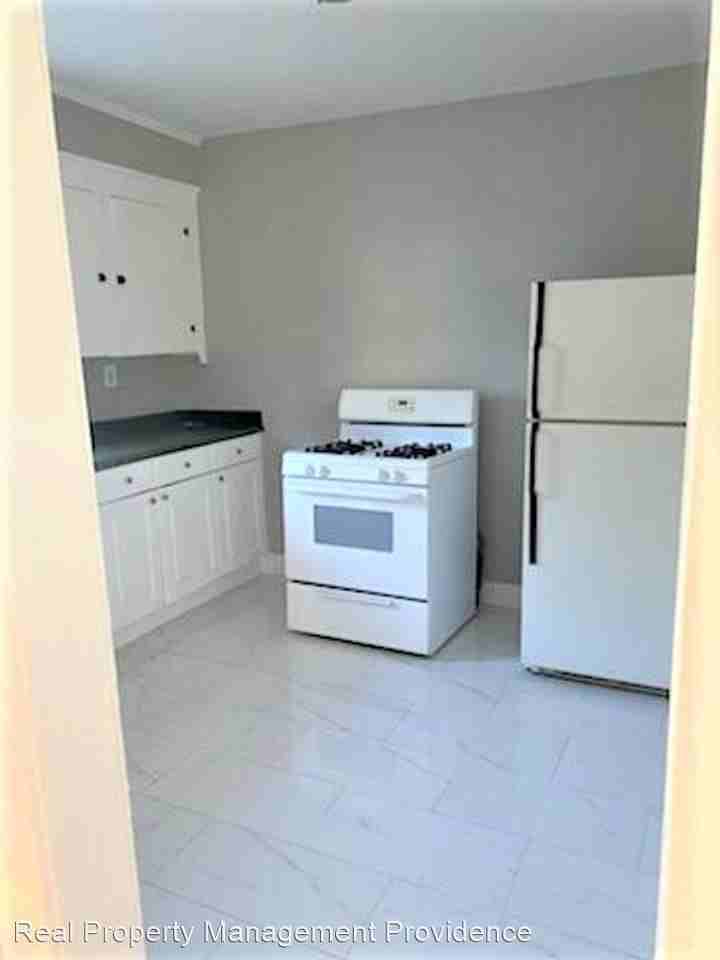 187-189 Third Street - Photo 3 of 9