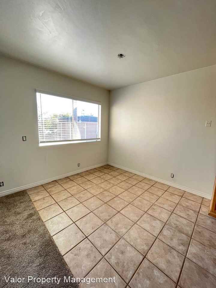 7525 Pacific Ave - Photo 3 of 11