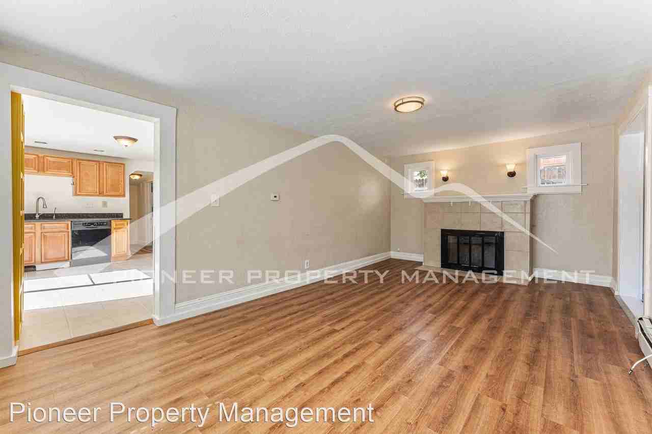 2789 Chase St - Photo 3 of 18