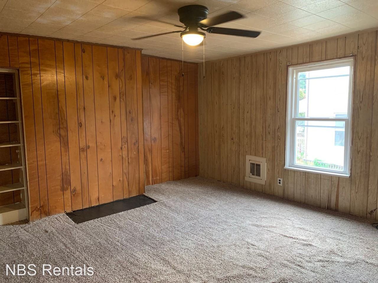 1024 Cabell St - Photo 2 of 4