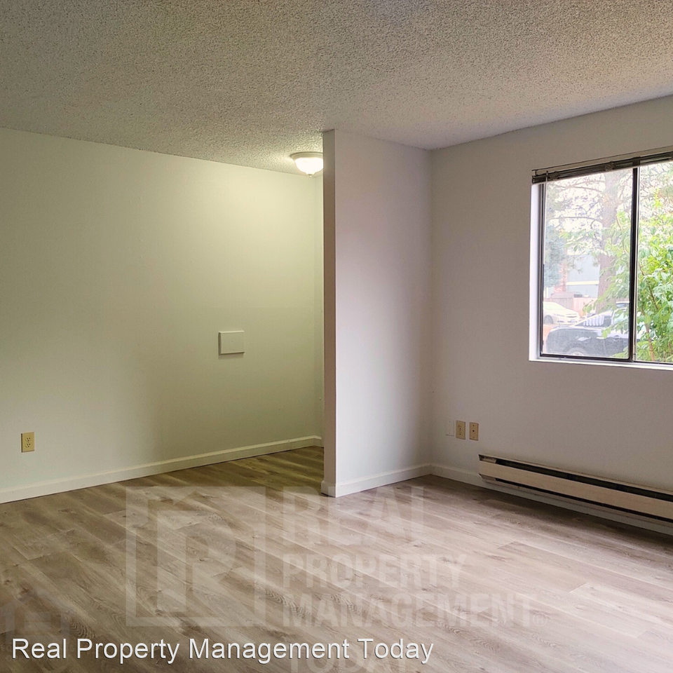 1809 - 1815 54th St Ct E - Photo 3 of 11