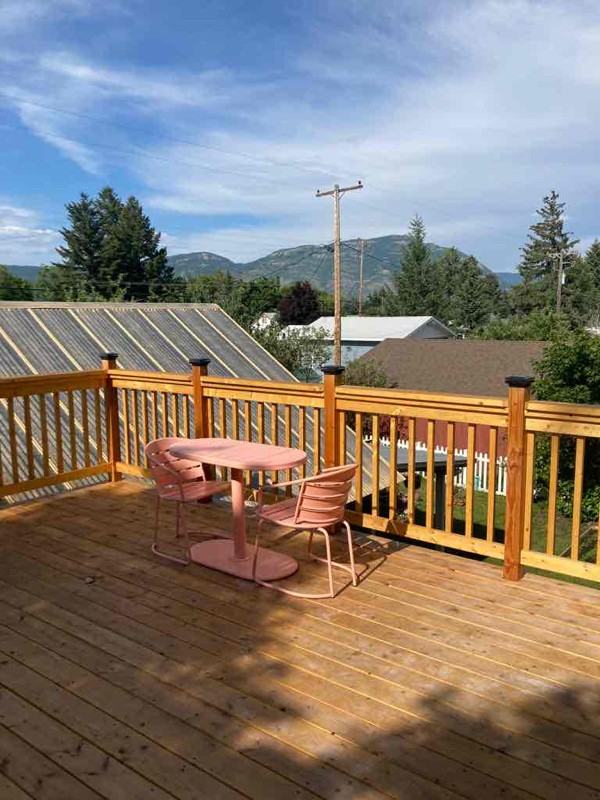 1033 12th St W - Photo 3 of 19