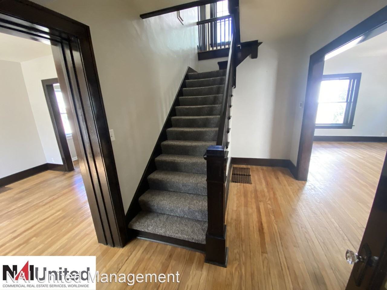 511 23rd St - Photo 3 of 14