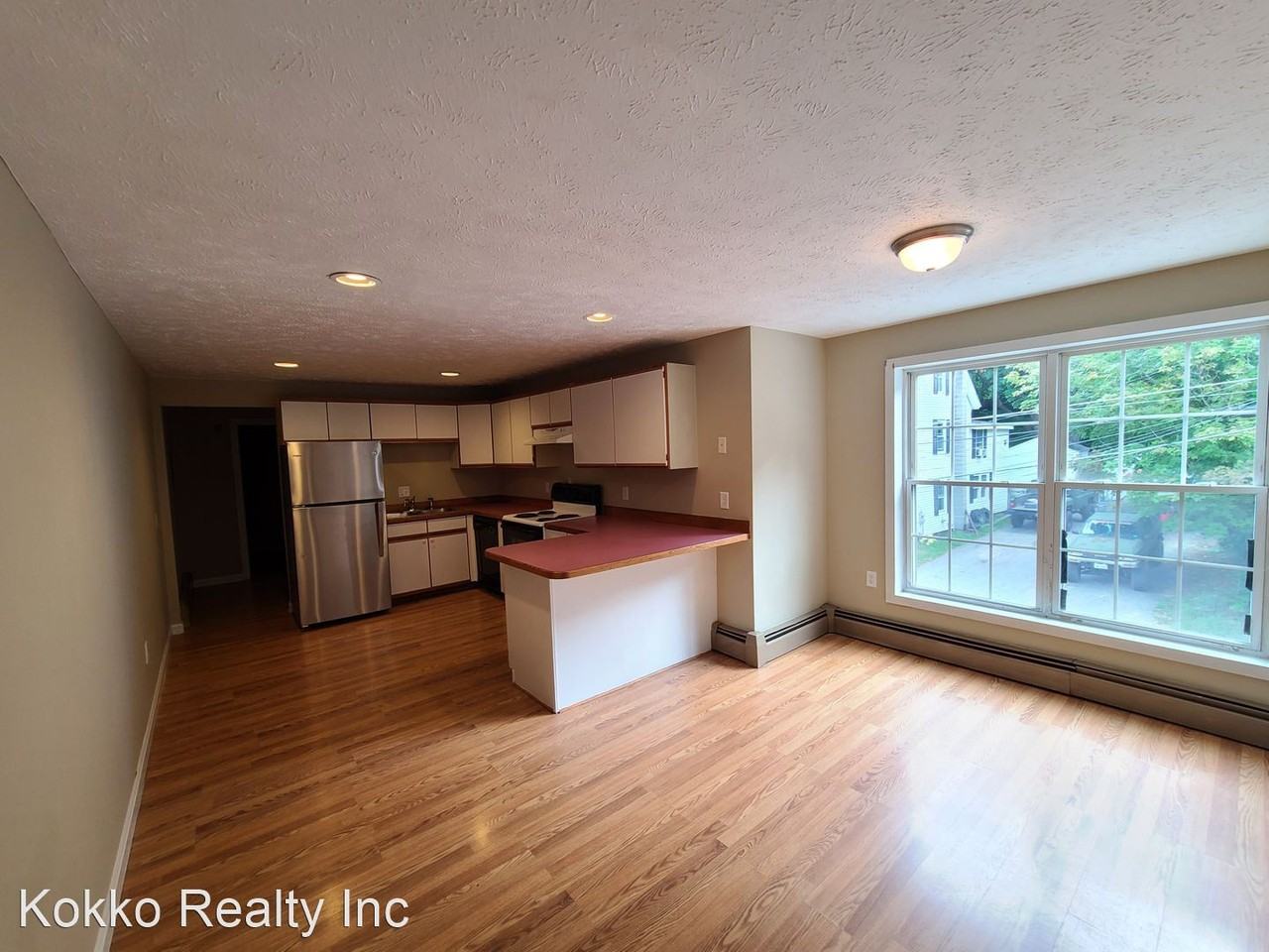 31 Marshall St - Photo 2 of 10