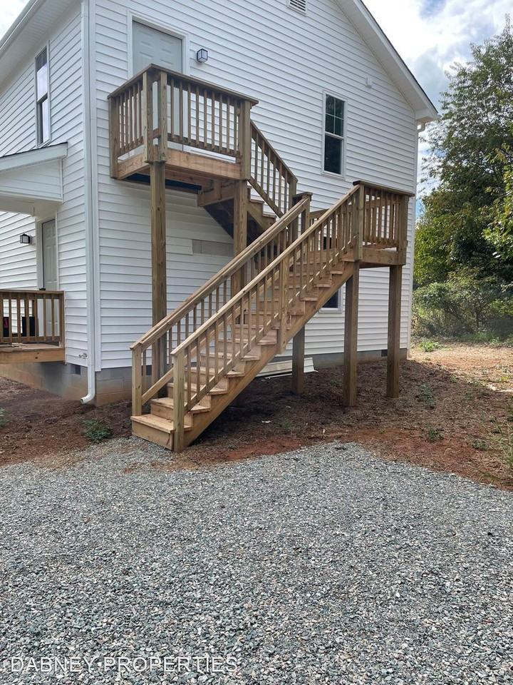 272 Bonbrook Creek Rd - Photo 2 of 9