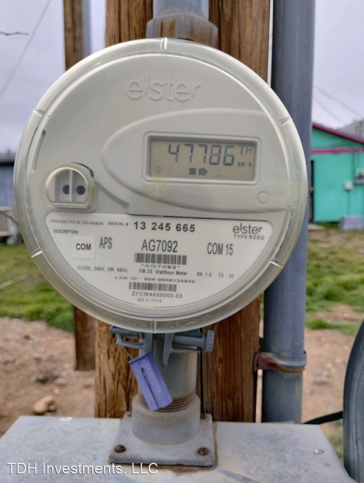 Mayer Plaza Motel - Photo 3 of 6