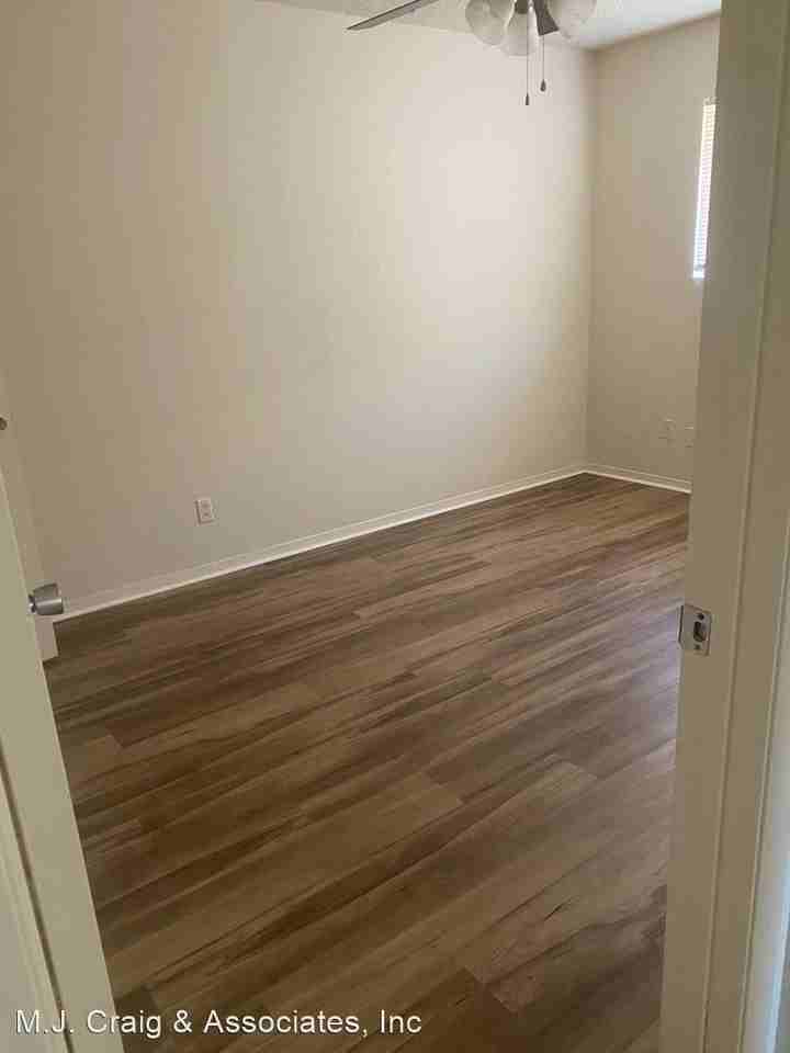 2106 N WS YOUNG DR - Photo 3 of 8