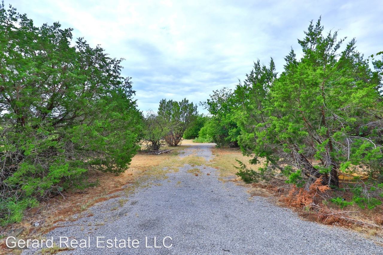 1206 County Road 650 - Photo 3 of 38