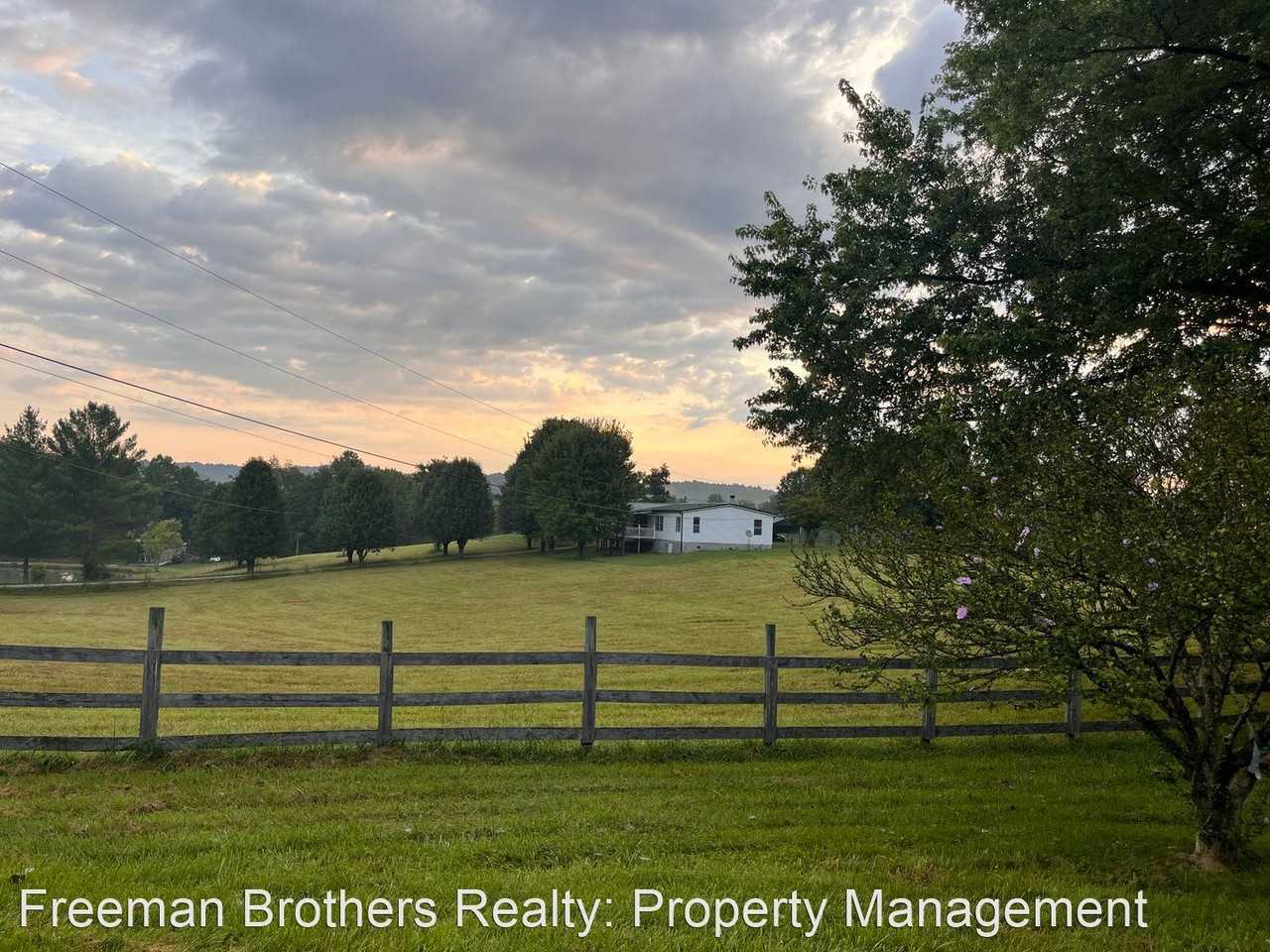 348 Skinner Hollow Rd - Photo 2 of 12