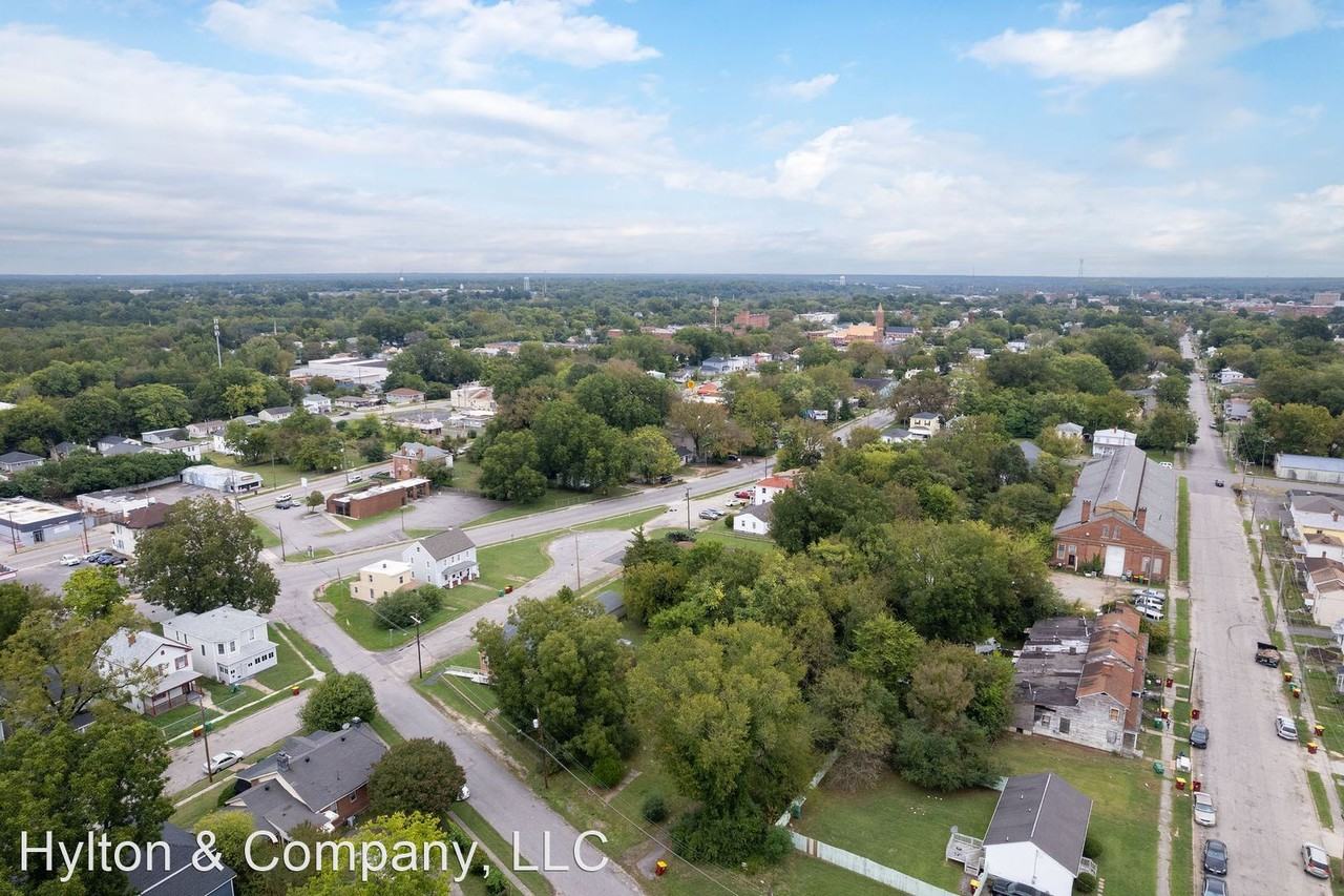 103/105 Indiana Ln - Photo 2 of 29