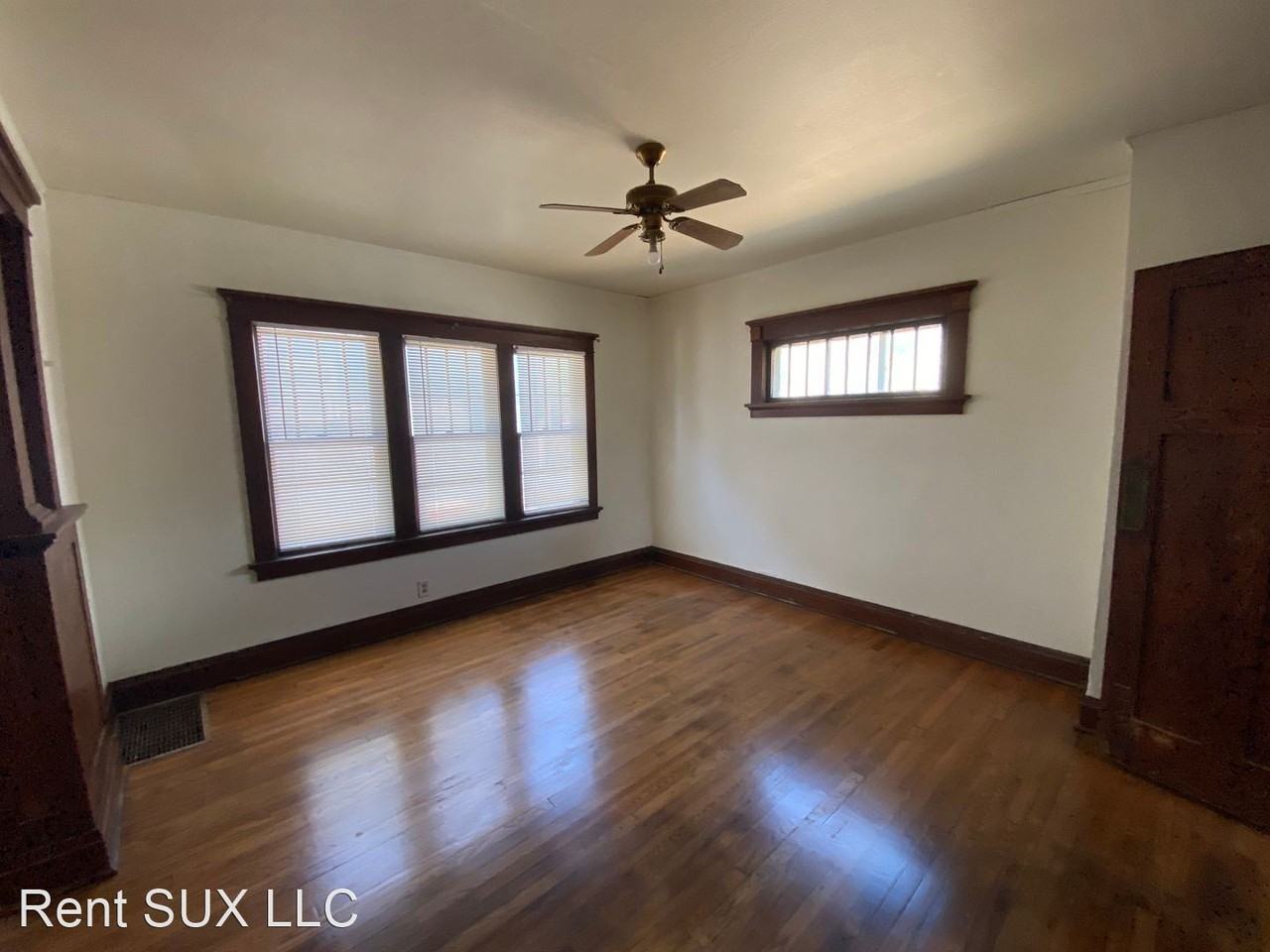 1505 W Palmer Ave - Photo 3 of 11