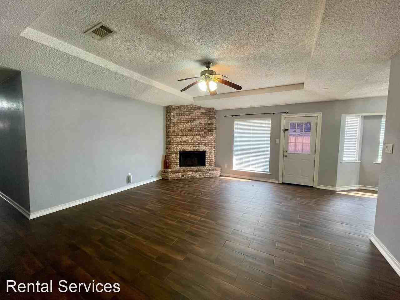 3310 Montrose St - Photo 3 of 15