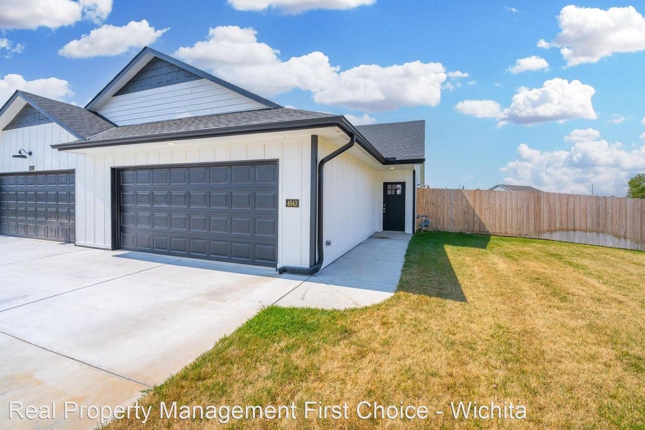 3631 W 45th St S - Photo 3 of 31