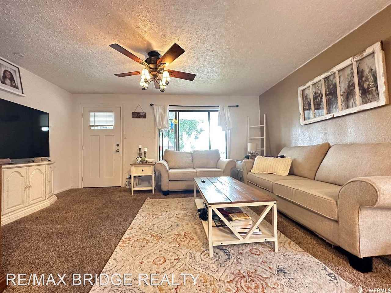 839 N 500 E - Photo 2 of 10