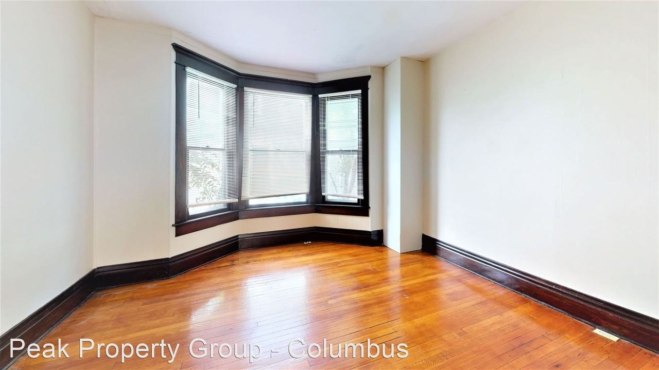 194 E Oakland Ave - Photo 3 of 11