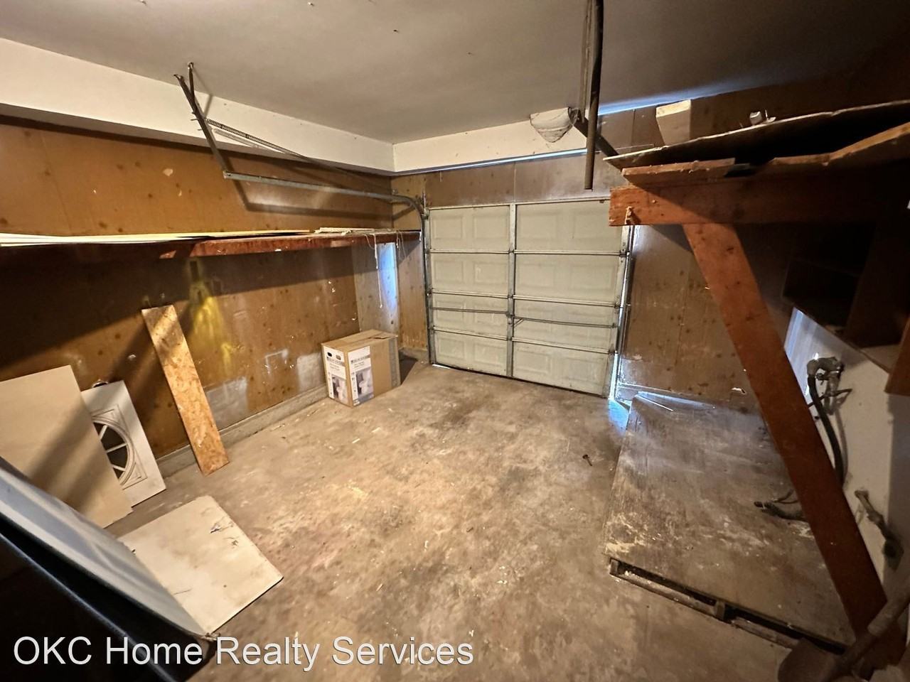 39 1/2 Ne 63rd St - Photo 3 of 22