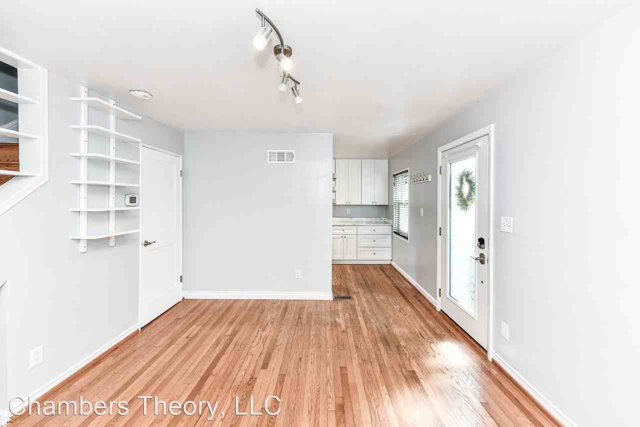 1028 S Edison St - Photo 3 of 24