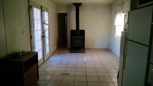 520 S 7th St W - Photo 3 of 4