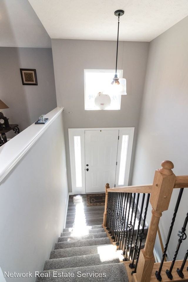 316 Berkshire Ave - Photo 2 of 34