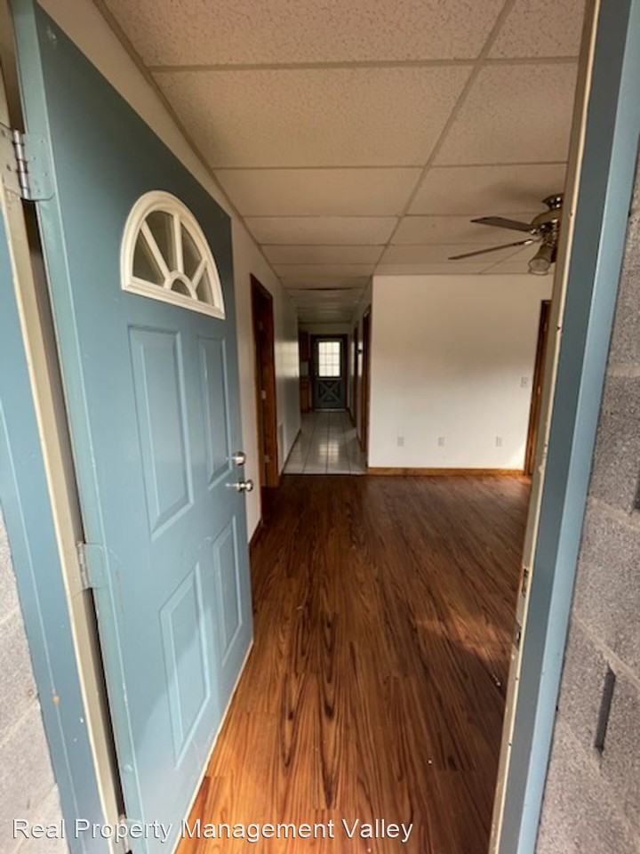 263 South Pinch Road Apartments 263 S Pinch Rd, Elkview, WV 25071