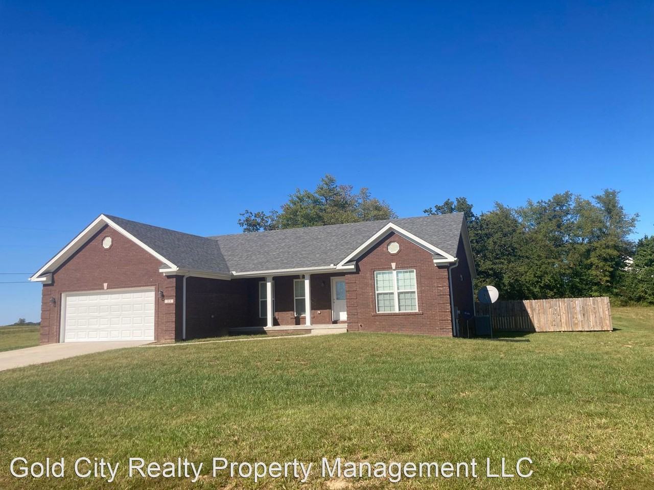 23 Whistling Oaks Blvd - Photo 2 of 50