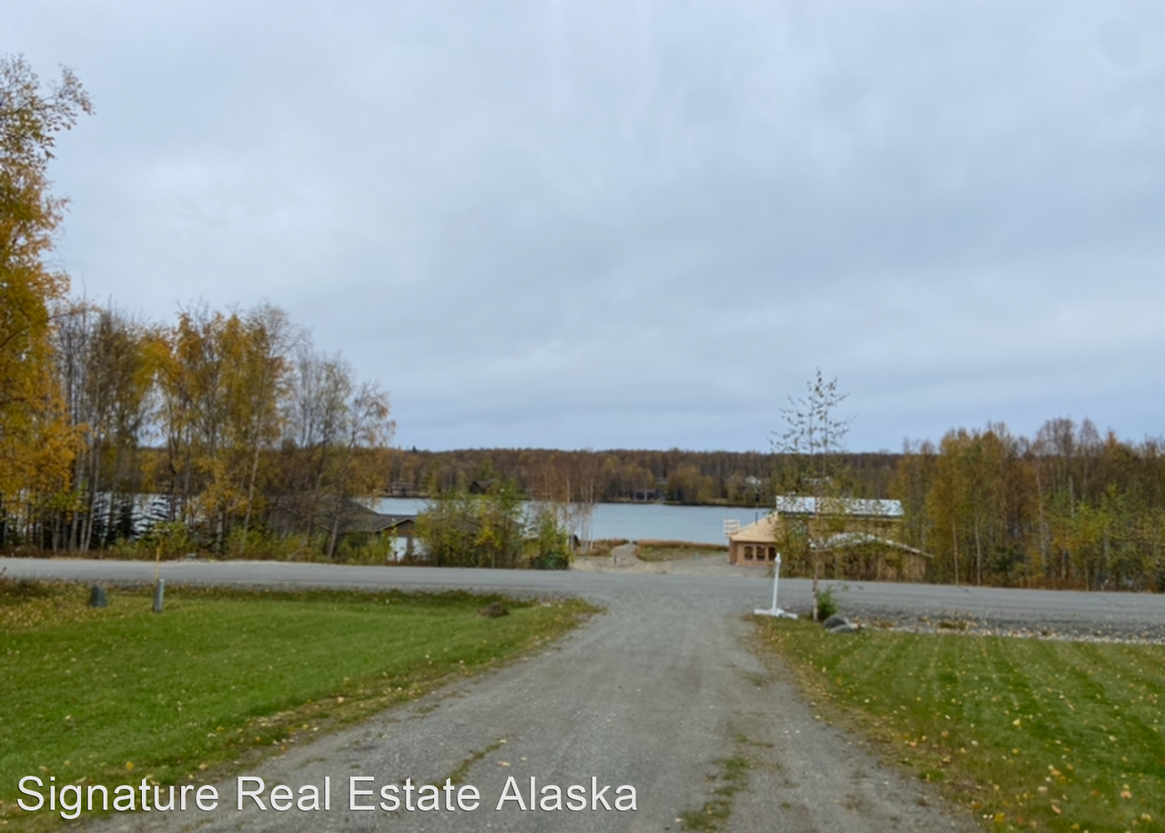 3165 N Alma Dr - Photo 2 of 18