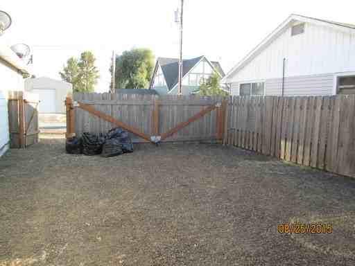 1265 W 4th St - Photo 3 of 15