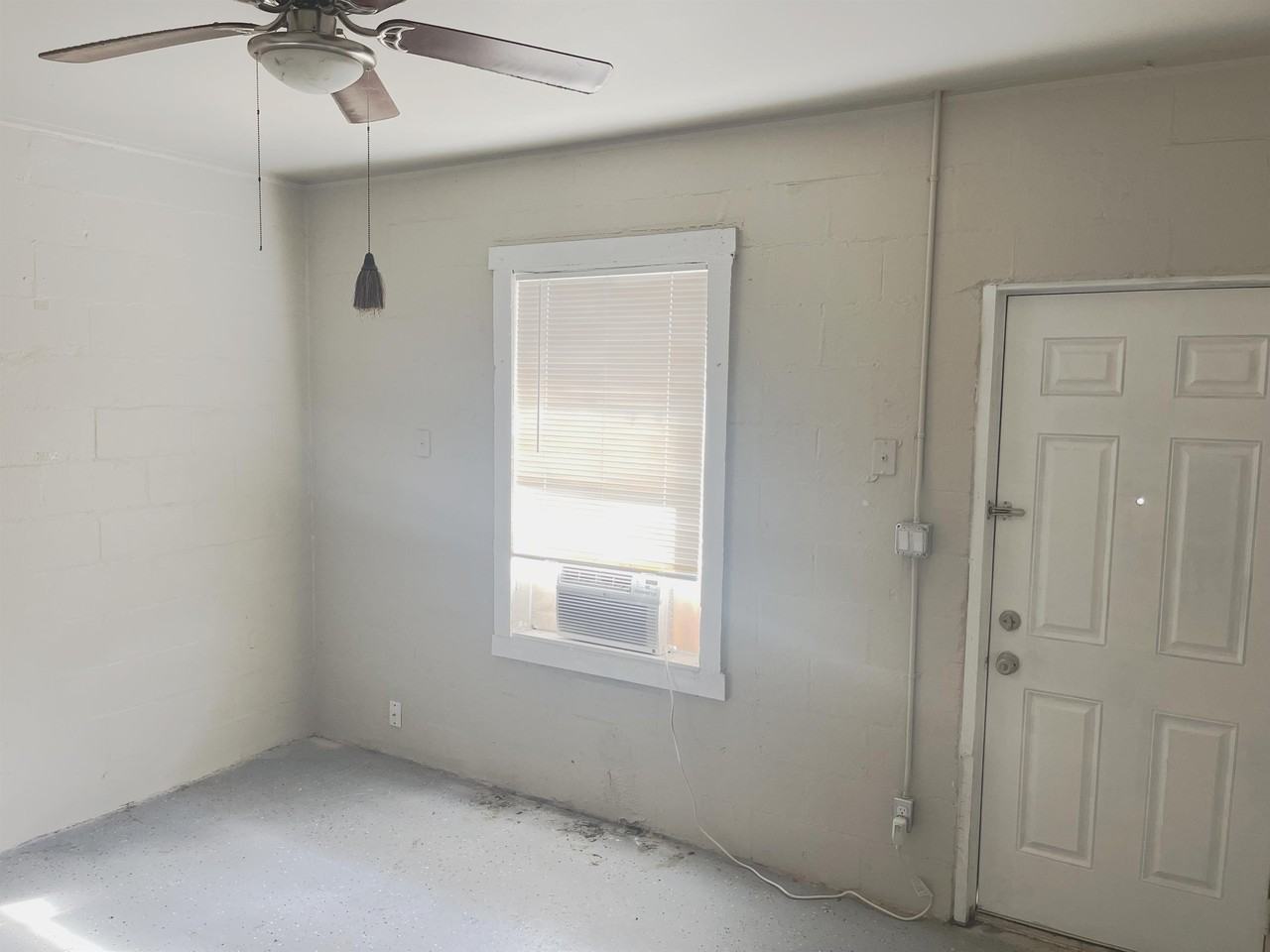 1007 El Paso St #1009 - Photo 5 of 8